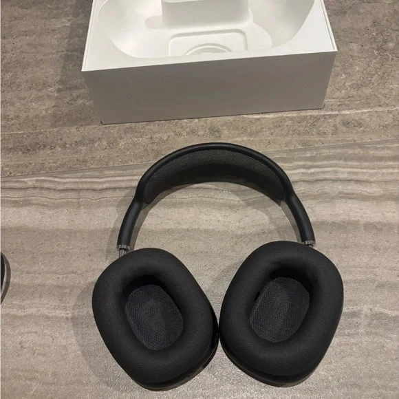 Pod Max - Picture 3 of 5